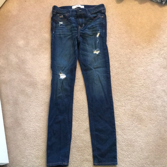 Hollister women’s jeans - Picture 1 of 5
